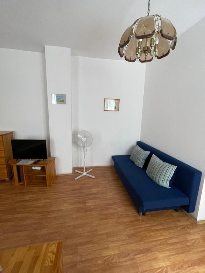 Katalinkert Panzio Bed & Breakfast Gyor Exterior photo