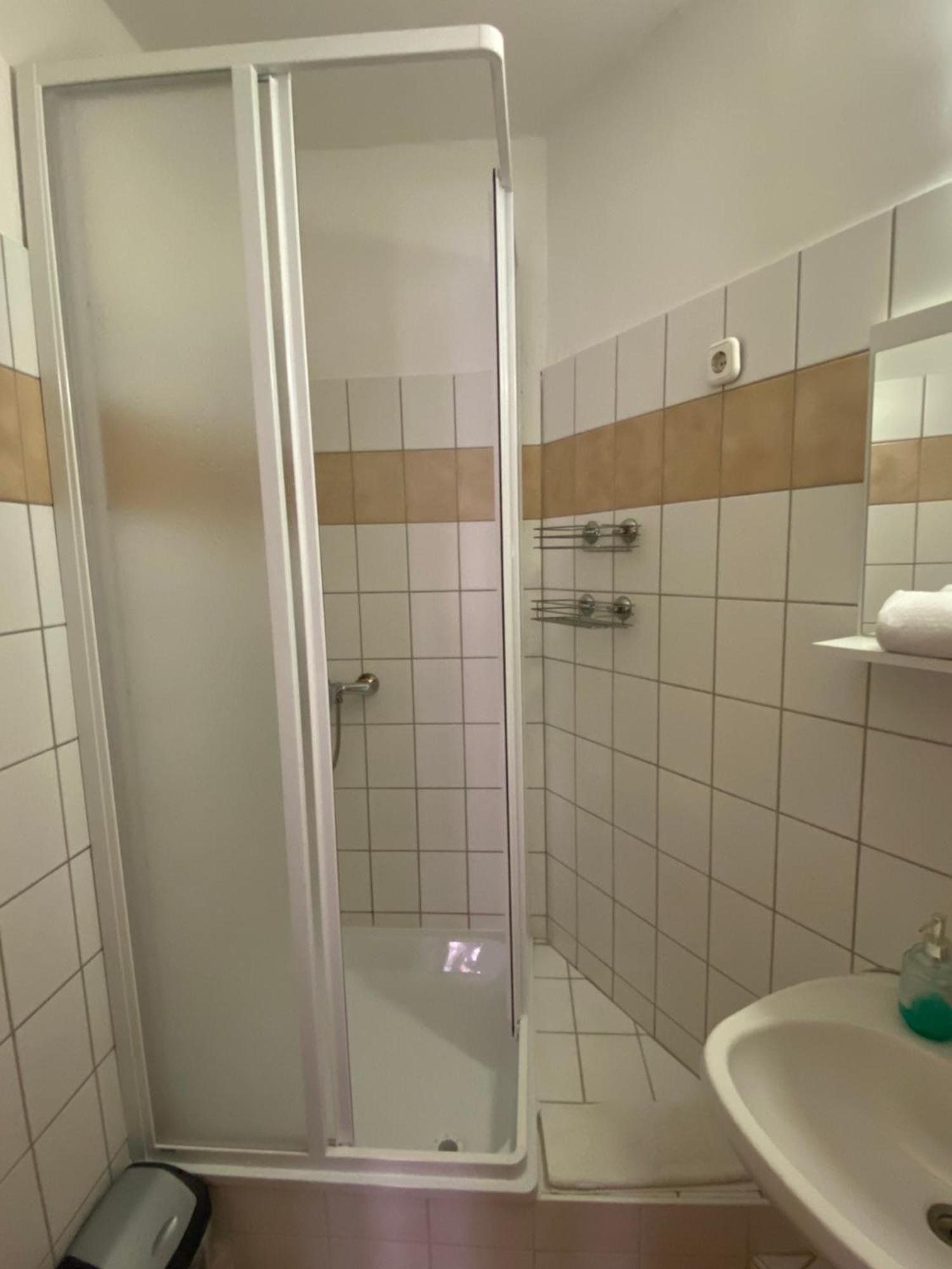 Katalinkert Panzio Bed & Breakfast Gyor Exterior photo