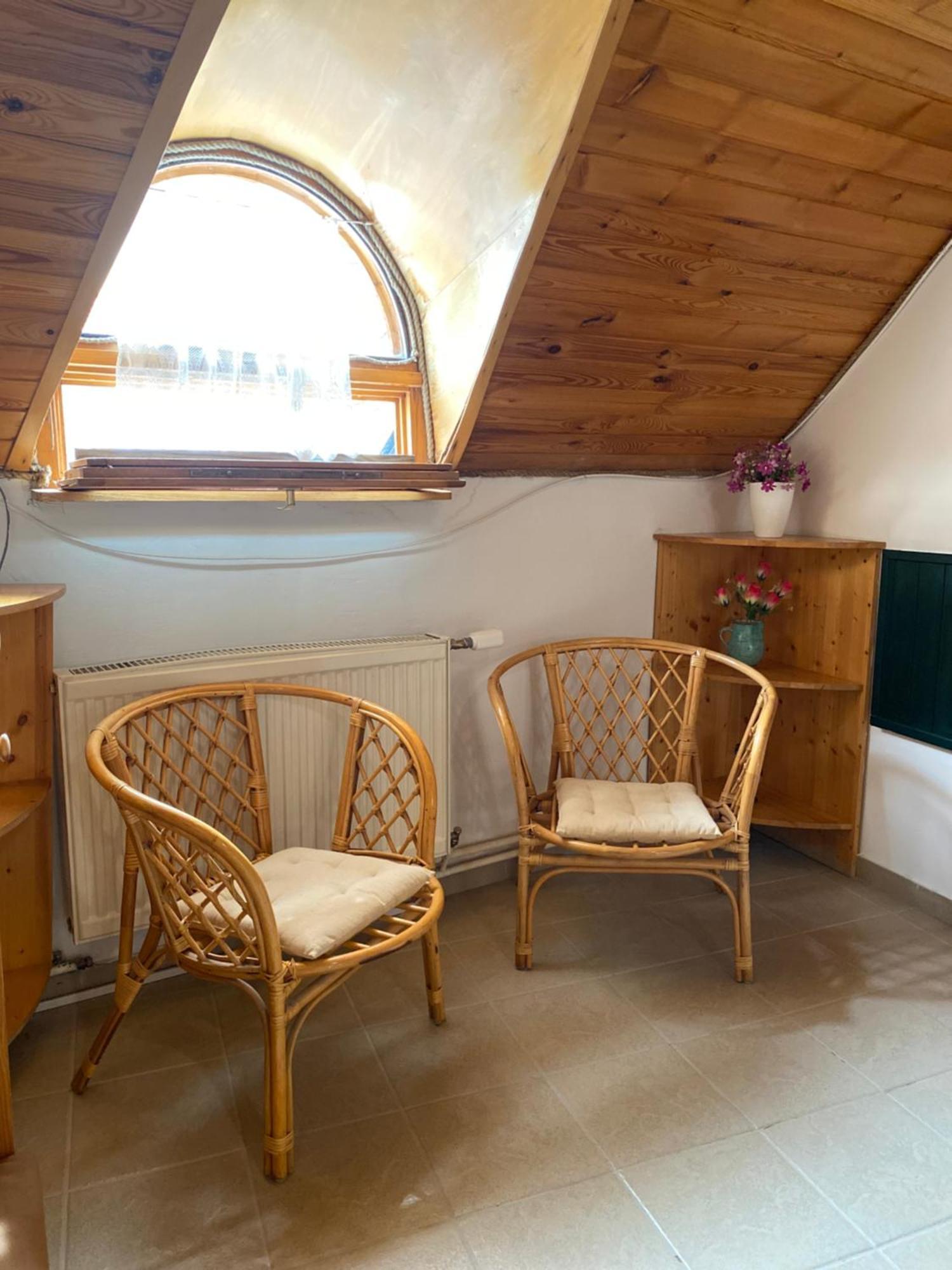 Katalinkert Panzio Bed & Breakfast Gyor Exterior photo