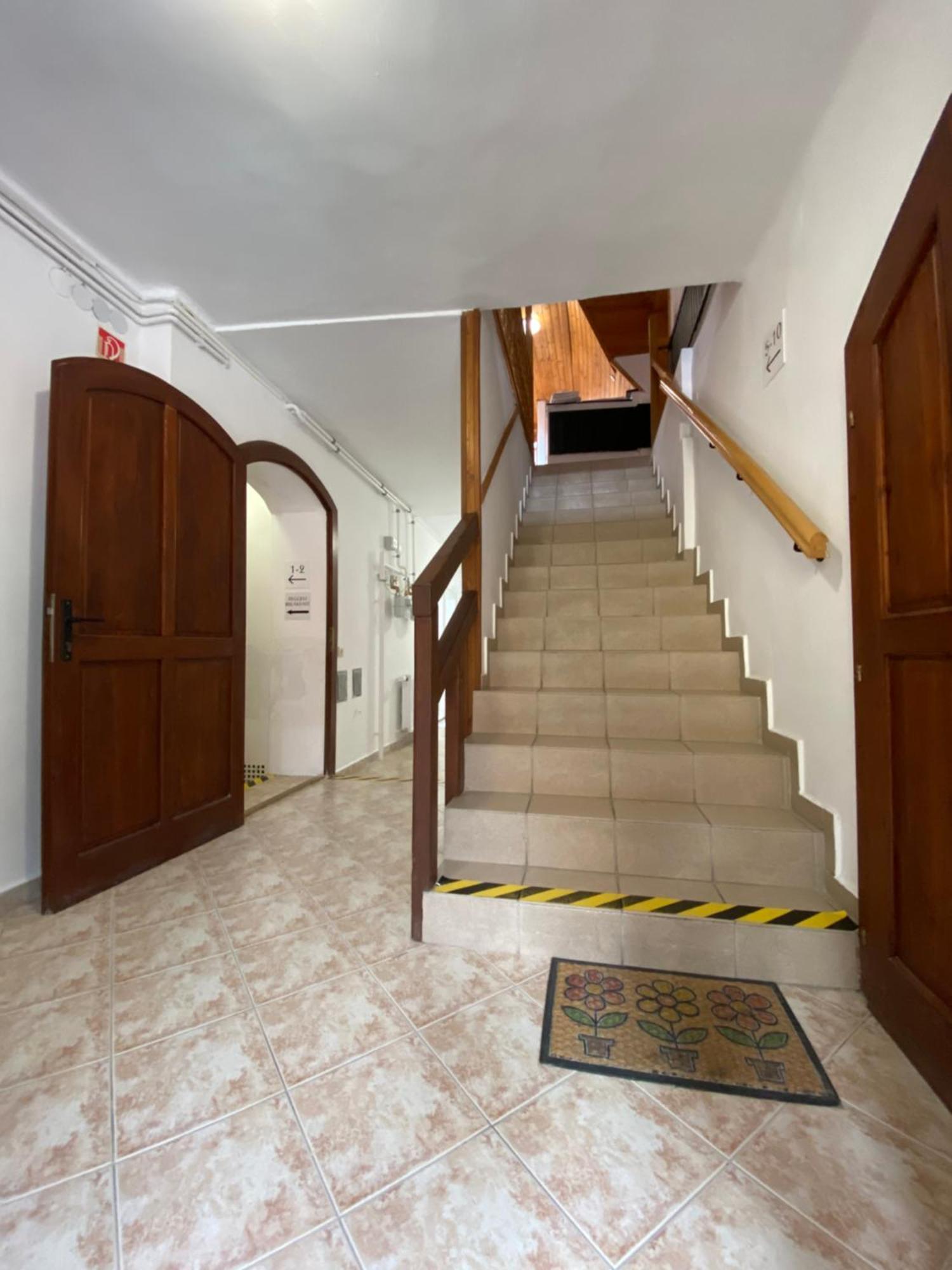 Katalinkert Panzio Bed & Breakfast Gyor Exterior photo